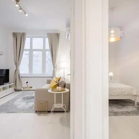 Bpr Lynx With A/c * Budapešť