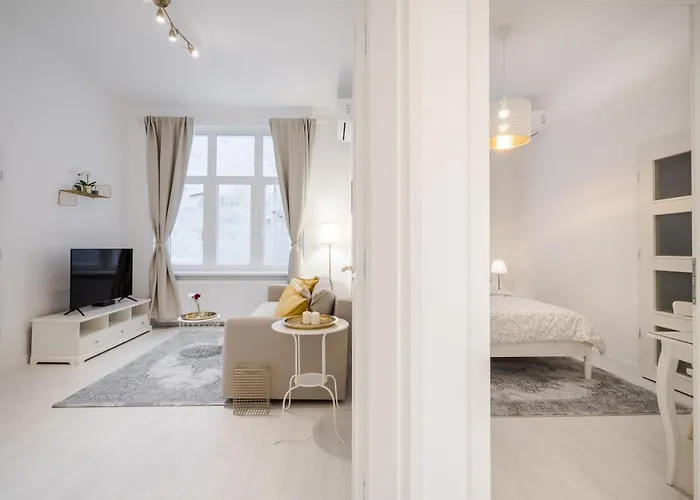 Bpr Lynx With A/c * بودابست