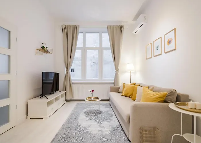Bpr Lynx With A/c Apartment Budapest